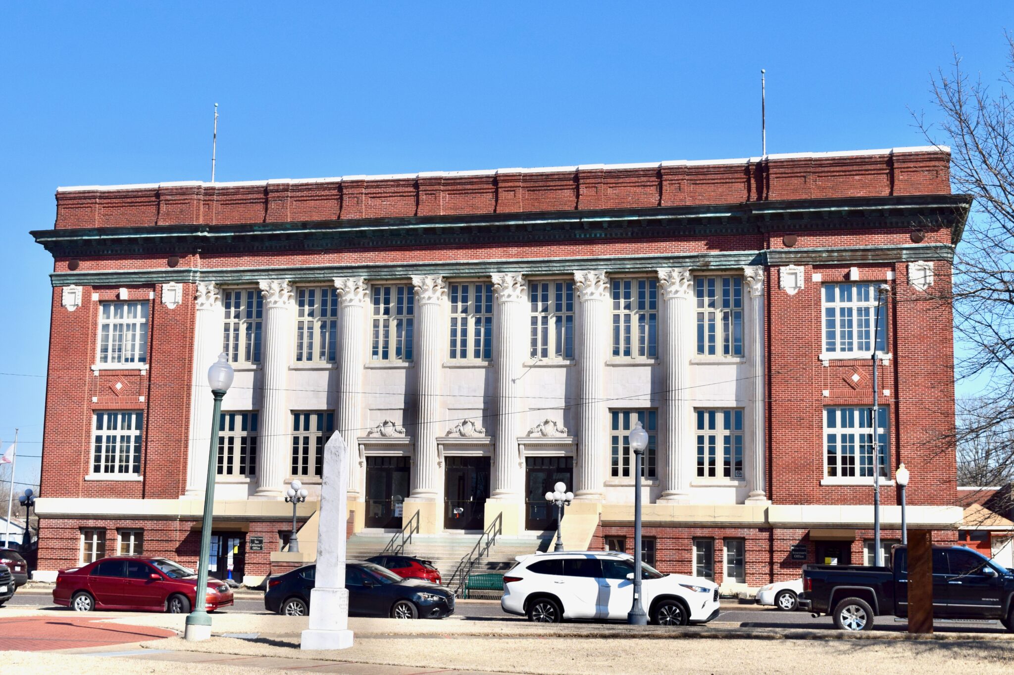 8 people arrested, charged with trying to illegally influence east Arkansas county election